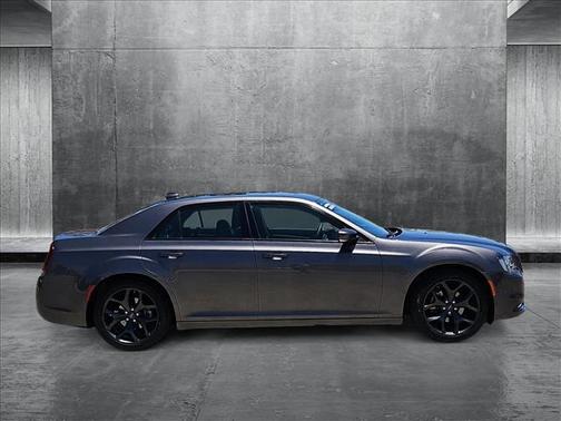 2022 Chrysler 300 S