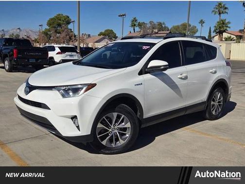2017 Toyota RAV4 Hybrid XLE
