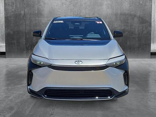 2025 Toyota bZ4X XLE