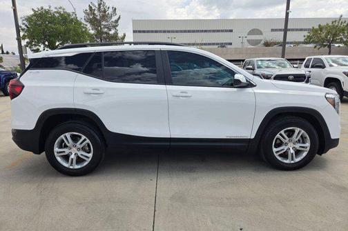 2022 GMC Terrain SLE