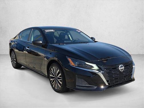 Super Black 2024 Nissan Altima 2.5 SV