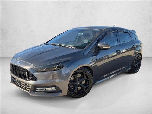 2017 Ford Focus ST 