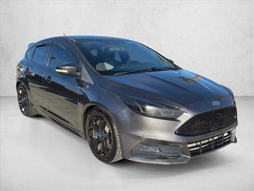 2017 Ford Focus ST 