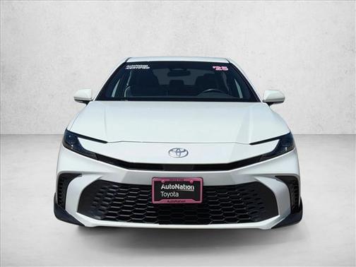 Ice Cap 2025 Toyota Camry SE