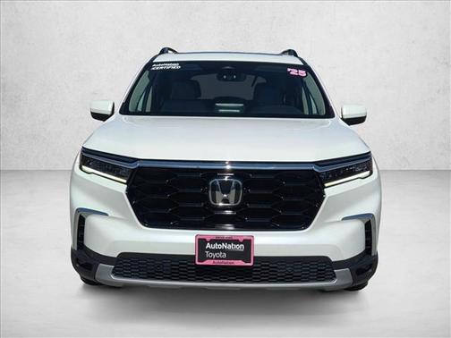 Platinum White Pea 2025 Honda Pilot Touring 8-Passenger