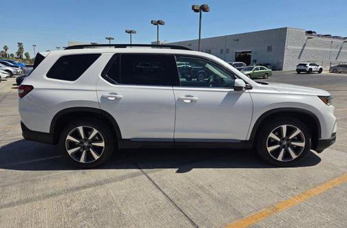 Platinum White Pea 2025 Honda Pilot Touring 8-Passenger