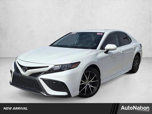 Ice Cap 2024 Toyota Camry SE