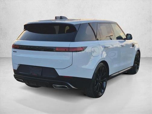 Ostuni Pearl White 2026 Land Rover Range Rover Sport SE