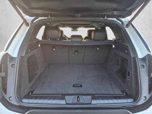 Ostuni Pearl White 2026 Land Rover Range Rover Sport SE