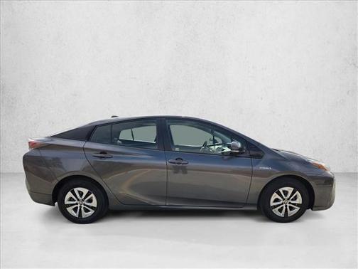 2016 Toyota Prius Three