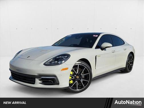 2019 Porsche Panamera 4