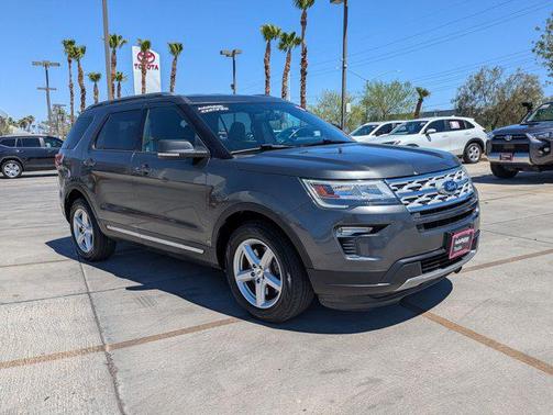 Magnetic Metallic 2019 Ford Explorer XLT