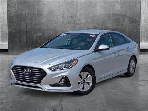 2019 Hyundai SONATA Hybrid SE