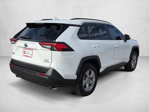 2022 Toyota RAV4 Hybrid XLE
