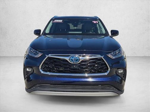 2021 Toyota Highlander Hybrid Platinum