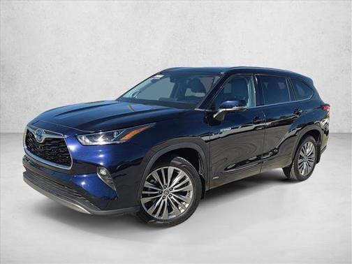 2021 Toyota Highlander Hybrid Platinum