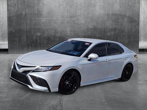 2021 Toyota Camry Hybrid XSE