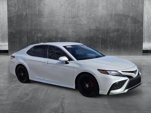 2021 Toyota Camry Hybrid XSE