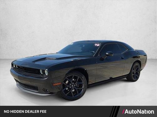 Pitch Black Clearcoat 2019 Dodge Challenger SXT