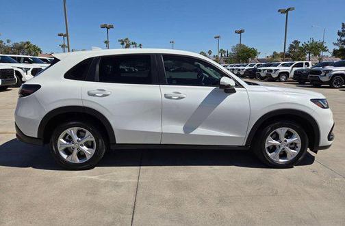 Platinum White Pearl 2024 Honda HR-V LX