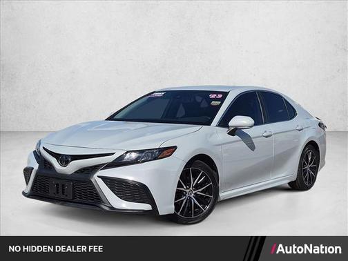 Ice Edge 2023 Toyota Camry SE