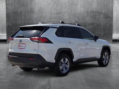 2022 Toyota RAV4 Hybrid LE