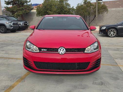 2017 Volkswagen Golf GTI 2.0T S 4-Door