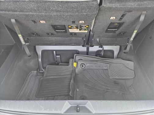 2025 Toyota Sienna XLE 8 Passenger