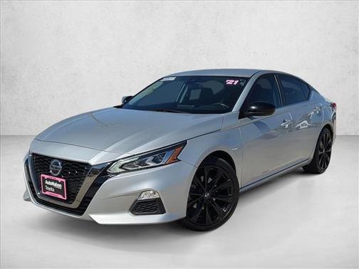 Brilliant Silver Metallic 2021 Nissan Altima SR FWD