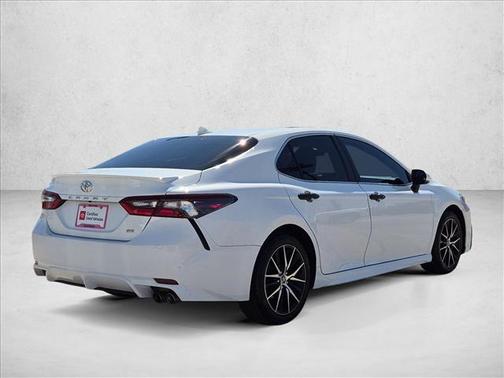 Ice Cap 2023 Toyota Camry SE