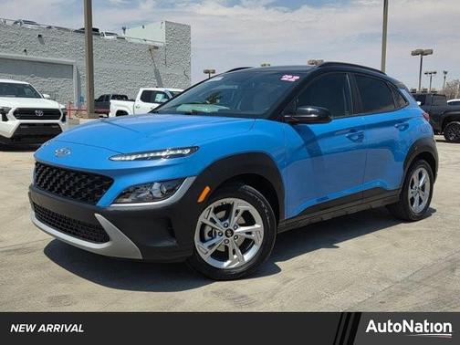 2022 Hyundai KONA SEL