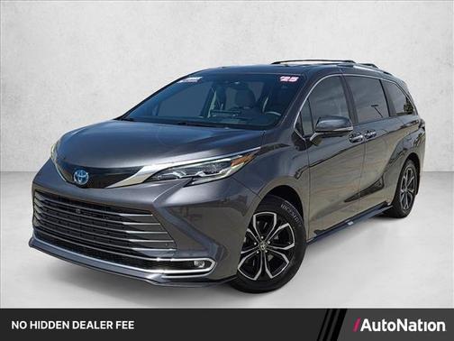 Magnetic Gray Metallic 2025 Toyota Sienna Platinum