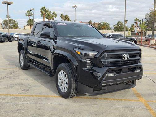 2025 Toyota Tacoma SR5