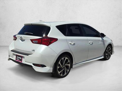 Blizzard Pearl 2016 Scion iM 5dr HB CVT (Natl)