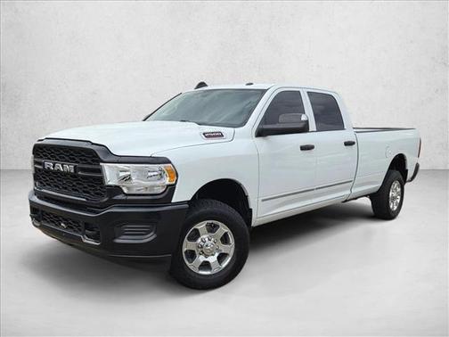 2020 RAM 2500 Tradesman Crew Cab 4X4 8' Box