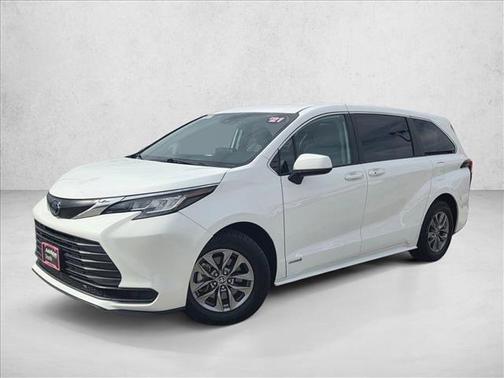 2021 Toyota Sienna LE