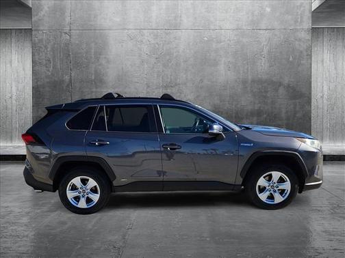 2020 Toyota RAV4 Hybrid XLE