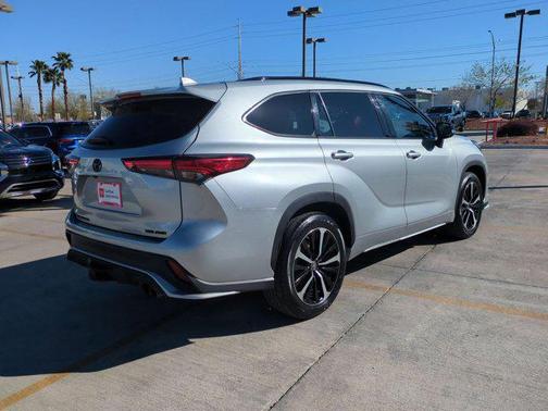 2021 Toyota Highlander XSE