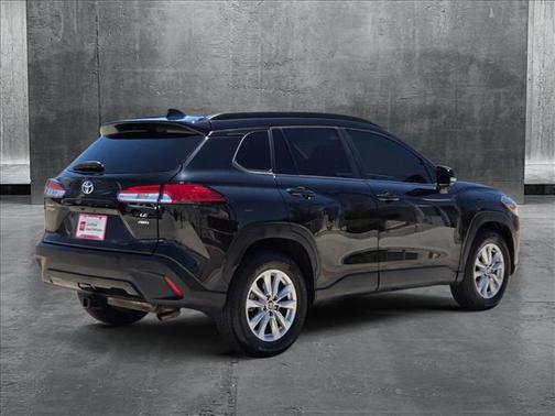 2022 Toyota Corolla Cross LE