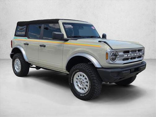Desert Sand 2025 Ford Bronco Base