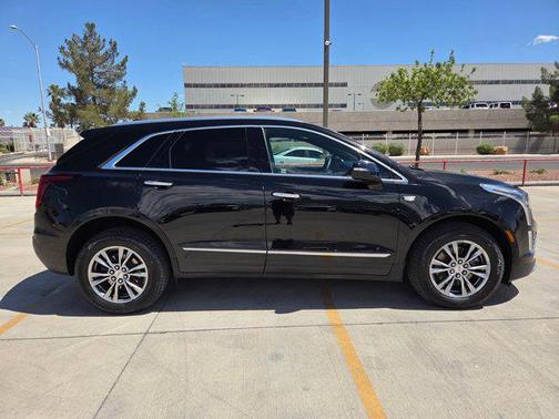 Stellar Black Metallic 2021 Cadillac XT5 Premium Luxury