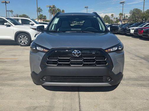 2026 Toyota Corolla Cross LE