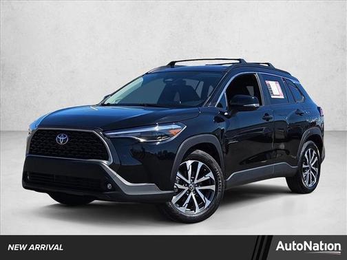 2025 Toyota Corolla Cross XLE