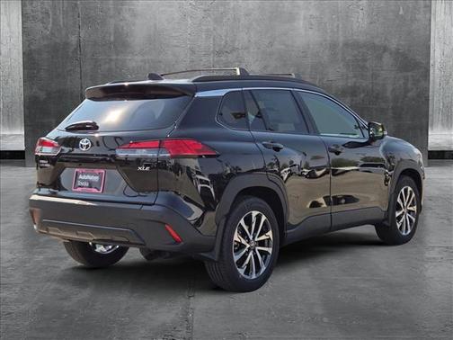 2025 Toyota Corolla Cross XLE