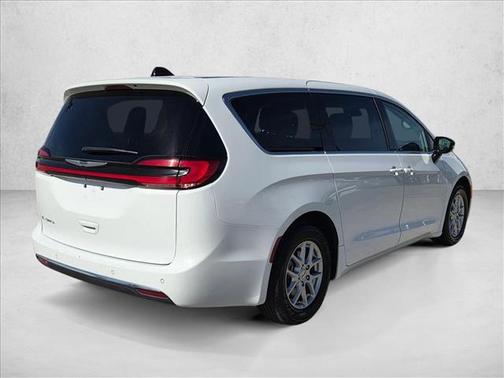 Bright White Clearcoat 2024 Chrysler Pacifica Touring L