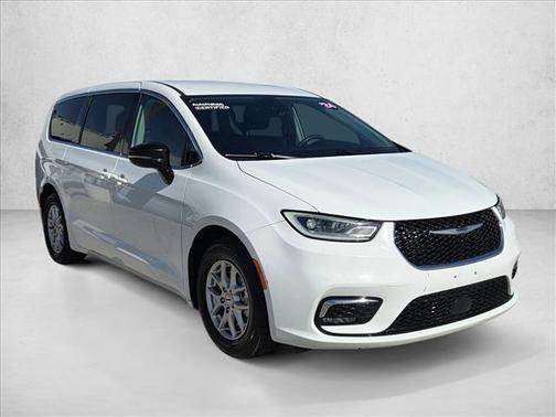 Bright White Clearcoat 2024 Chrysler Pacifica Touring L