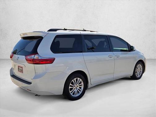 2015 Toyota Sienna XLE
