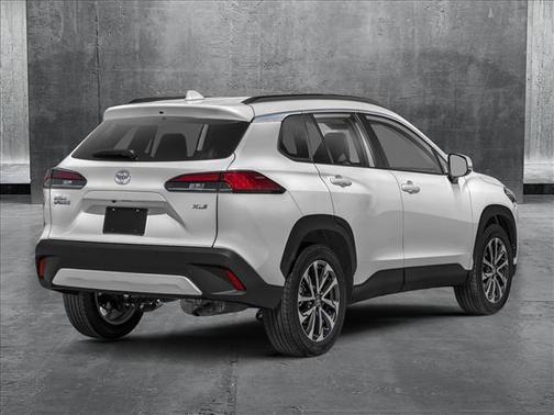 2025 Toyota Corolla Cross XLE