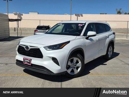 Wind Chill Pearl 2023 Toyota Highlander L