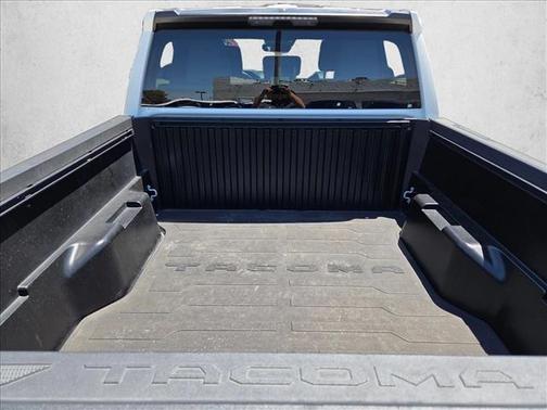 Ice Cap 2024 Toyota Tacoma SR5